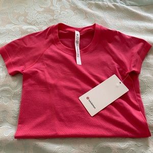 Lululemon Swiftly Tech Short Sleeve 2.0